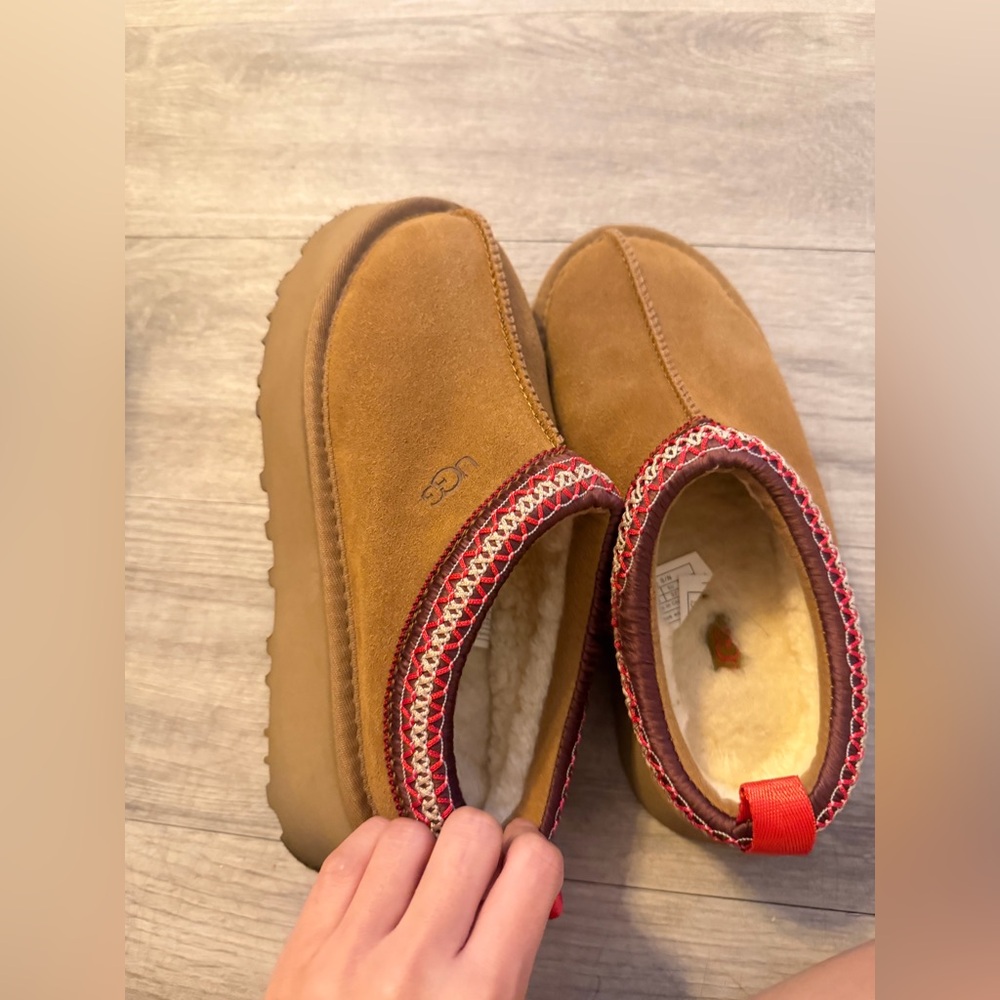 UGG Tasman in Brown and Red - Picture 2 of 9